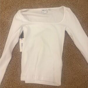 Aritzia NEVER WORN TNA square neck long sleeve